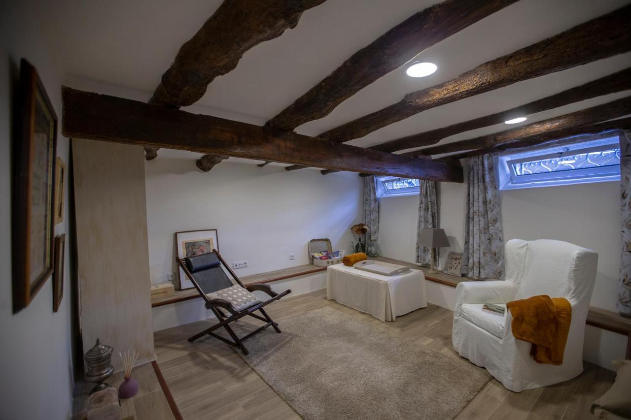 Domus Duorum Porto Luaran gambar